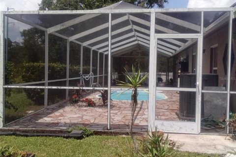 House in Tampa, Florida 3 bedrooms, 226.03 sq.m. № 2237881 - photo 3