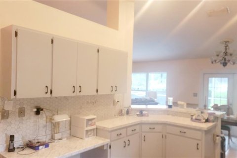 House in Tampa, Florida 3 bedrooms, 226.03 sq.m. № 2237881 - photo 20