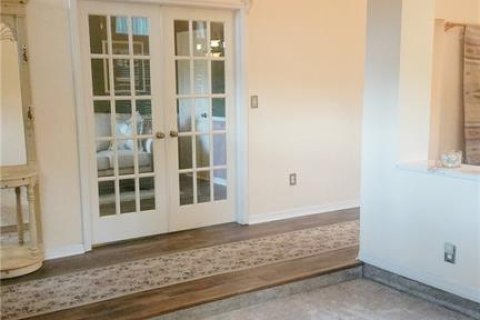 House in Tampa, Florida 3 bedrooms, 226.03 sq.m. № 2237881 - photo 12