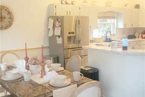 House in Tampa, Florida 3 bedrooms, 226.03 sq.m. № 2237881 - photo 24