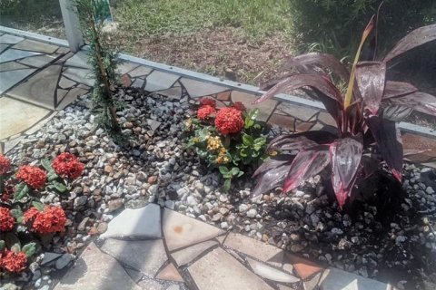House in Tampa, Florida 3 bedrooms, 226.03 sq.m. № 2237881 - photo 8
