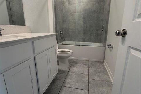 House in Lake Wales, Florida 4 bedrooms, 179.39 sq.m. № 2230014 - photo 12