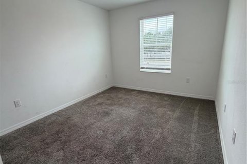 House in Lake Wales, Florida 4 bedrooms, 179.39 sq.m. № 2230014 - photo 11