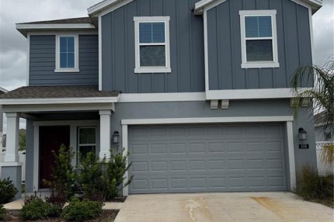 House in Lake Wales, Florida 4 bedrooms, 179.39 sq.m. № 2230014