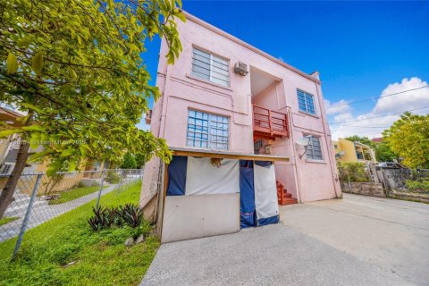Commercial property in Miami, Florida № 1709016 - photo 29