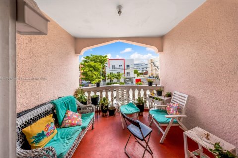 Commercial property in Miami, Florida № 1709016 - photo 5