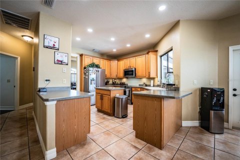 House in Lakeland, Florida 4 bedrooms, 299.05 sq.m. № 2206683 - photo 17