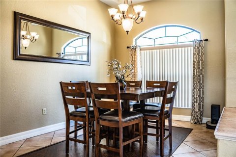 House in Lakeland, Florida 4 bedrooms, 299.05 sq.m. № 2206683 - photo 19