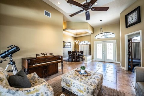 House in Lakeland, Florida 4 bedrooms, 299.05 sq.m. № 2206683 - photo 3