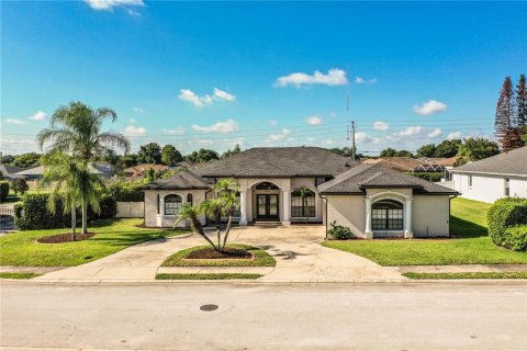 Villa ou maison à Lakeland, Floride 4 chambres, 299.05 m2 № 2206683