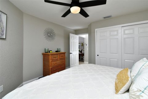House in Punta Gorda, Florida 3 bedrooms, 151.15 sq.m. № 2239835 - photo 18