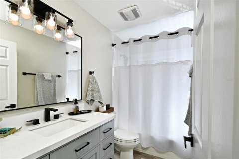 House in Punta Gorda, Florida 3 bedrooms, 151.15 sq.m. № 2239835 - photo 21