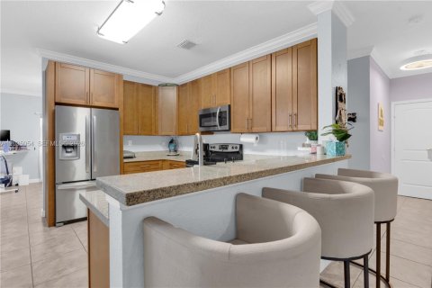 House in Homestead, Florida 5 bedrooms, 228.82 sq.m. № 2186106 - photo 8