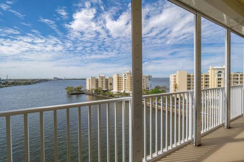 Condo in Merrit Island, Florida, 3 bedrooms  № 1446852 - photo 4