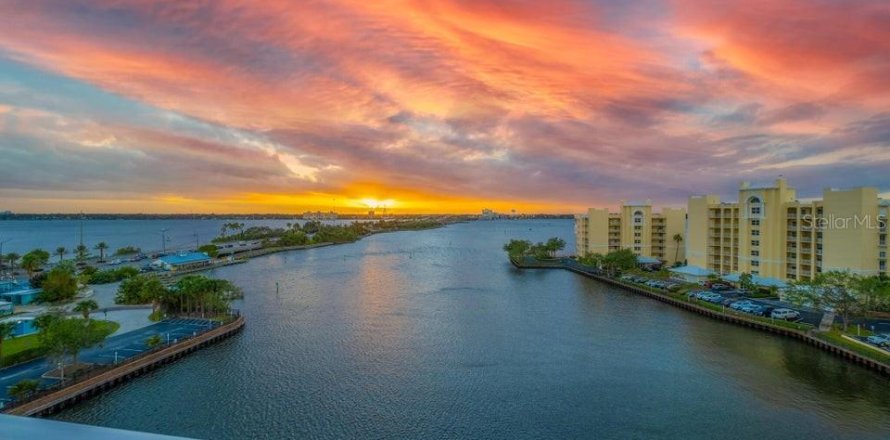 Condo in Merrit Island, Florida, 3 bedrooms  № 1446852