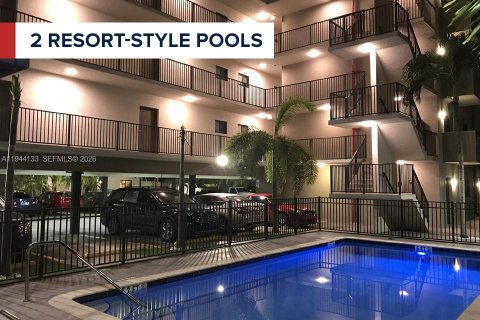 Apartment in Miami, Florida 1 bedroom, 65.03 sq.m. № 2000893 - photo 4