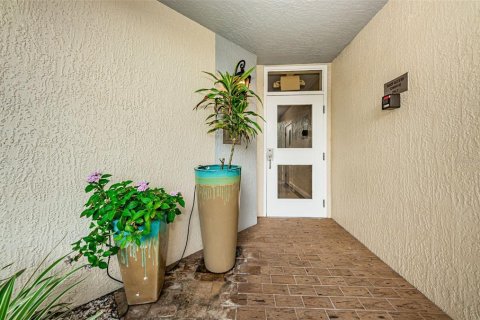 Condominio en venta en Clearwater, Florida, 2 dormitorios, 216.46 m2 № 2201706 - foto 13