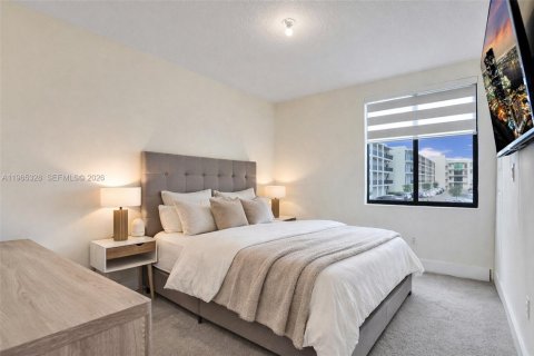 Copropriété à vendre à Doral, Floride: 3 chambres, 139.91 m2 № 2027255 - photo 11