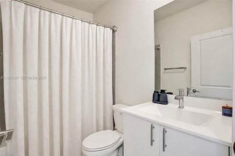 Copropriété à vendre à Doral, Floride: 3 chambres, 139.91 m2 № 2027255 - photo 14