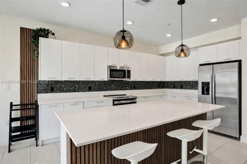 Copropriété à vendre à Doral, Floride: 3 chambres, 139.91 m2 № 2027255 - photo 6