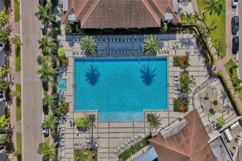 Copropriété à vendre à Doral, Floride: 3 chambres, 139.91 m2 № 2027255 - photo 19
