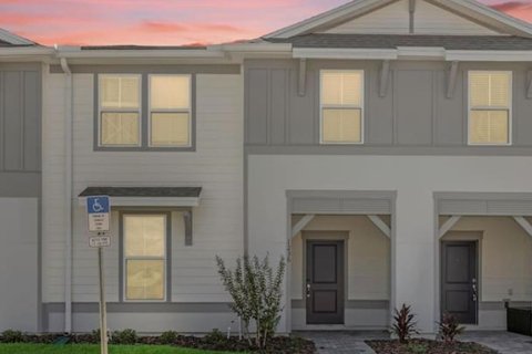 Touwnhouse à Clermont, Floride 5 chambres, 211.91 m2 № 2125596