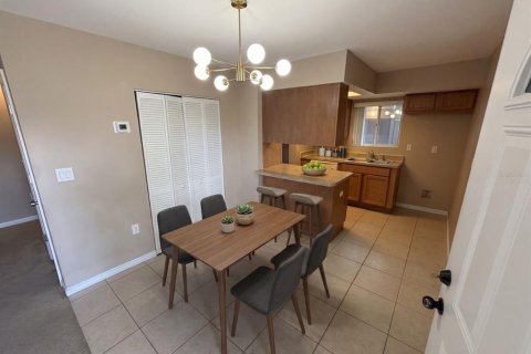 Condo in Orlando, Florida, 2 bedrooms № 2104917 - photo 3