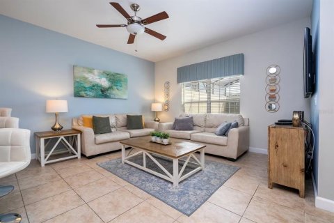 Adosado en venta en Kissimmee, Florida, 4 dormitorios, 177.81 m2 № 1918104 - foto 15