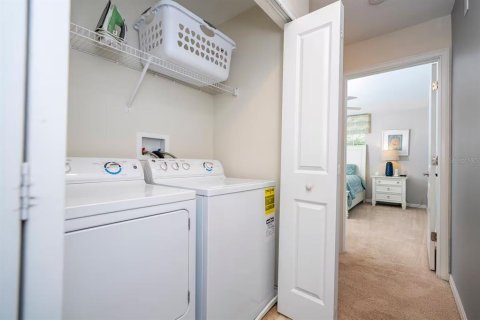 Adosado en venta en Kissimmee, Florida, 4 dormitorios, 177.81 m2 № 1918104 - foto 9