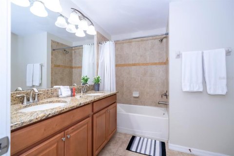 Adosado en venta en Kissimmee, Florida, 4 dormitorios, 177.81 m2 № 1918104 - foto 27