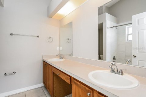 Casa en alquiler en Kissimmee, Florida, 3 dormitorios, 113.71 m2 № 2092024 - foto 12