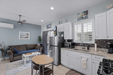 Casa en venta en Chiefland, Florida, 3 dormitorios, 179.12 m2 № 1628424 - foto 29