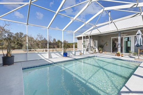 House in Chiefland, Florida 3 bedrooms, 179.12 sq.m. № 1628424 - photo 5
