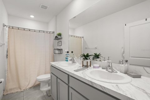 Townhouse in Apollo Beach, Florida 3 bedrooms, 158.58 sq.m. № 1873986 - photo 14