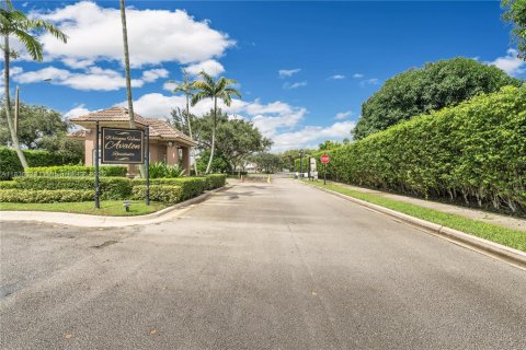 Casa en venta en Miramar, Florida, 4 dormitorios, 182.55 m2 № 1819683 - foto 18