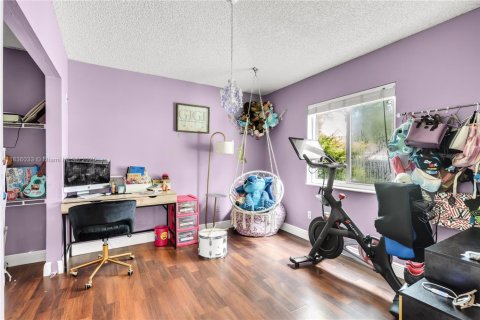 Casa en venta en Miramar, Florida, 4 dormitorios, 182.55 m2 № 1819683 - foto 10