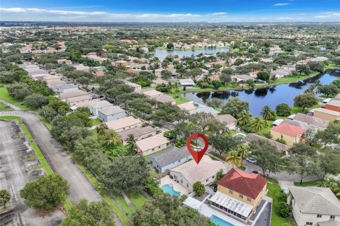 Casa en venta en Miramar, Florida, 4 dormitorios, 182.55 m2 № 1819683 - foto 15