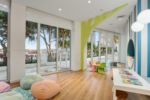 Condominio en venta en Aventura, Florida, 3 dormitorios, 207.64 m2 № 2035099 - foto 17