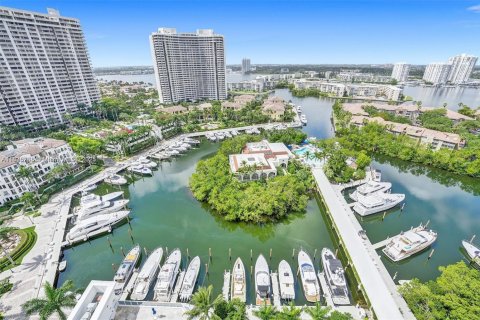 Condominio en venta en Aventura, Florida, 3 dormitorios, 207.64 m2 № 2035099 - foto 20
