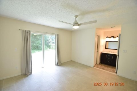Casa en alquiler en Tampa, Florida, 3 dormitorios, 95.5 m2 № 1915599 - foto 17