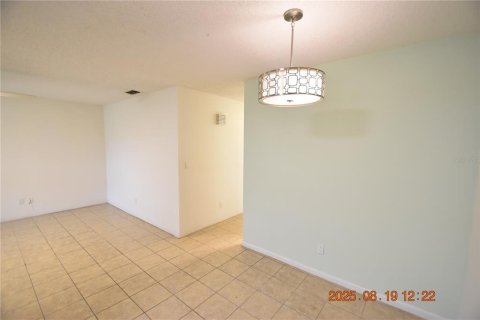 Casa en alquiler en Tampa, Florida, 3 dormitorios, 95.5 m2 № 1915599 - foto 12