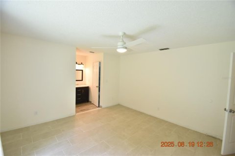 Casa en alquiler en Tampa, Florida, 3 dormitorios, 95.5 m2 № 1915599 - foto 20