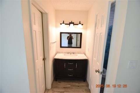 Casa en alquiler en Tampa, Florida, 3 dormitorios, 95.5 m2 № 1915599 - foto 21