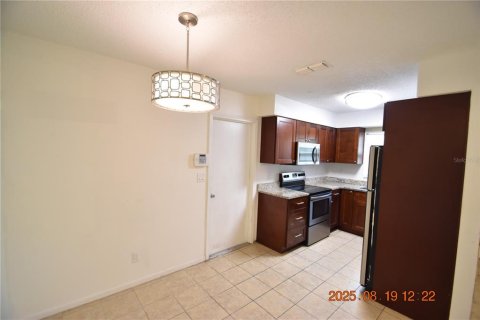 Casa en alquiler en Tampa, Florida, 3 dormitorios, 95.5 m2 № 1915599 - foto 15