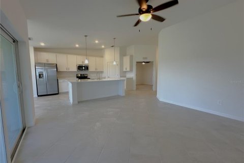 Appartement à louer à Punta Gorda, Floride: 2 chambres, 126.9 m2 № 1901140 - photo 6