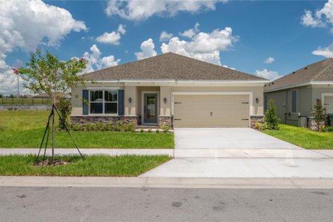 Casa en venta en Lake Alfred, Florida, 4 dormitorios, 196.77 m2 № 1866339 - foto 1