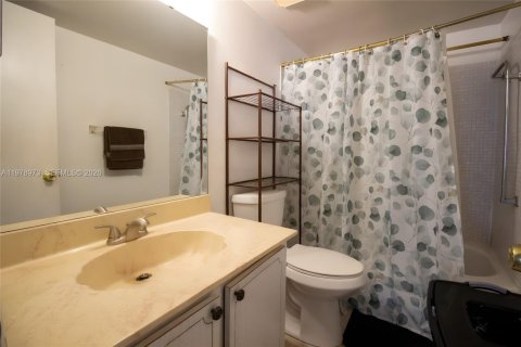Condominio en venta en North Lauderdale, Florida, 2 dormitorios, 107.77 m2 № 2044718 - foto 6