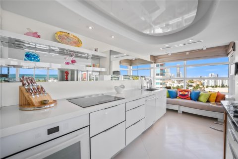 Купить кондоминиум в Майами-Бич, Флорида 3 спальни, 144.83м2, № 1951002 - фото 13