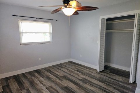Casa en alquiler en Treasure Island, Florida, 3 dormitorios, 148.83 m2 № 1820952 - foto 28