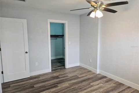 Casa en alquiler en Treasure Island, Florida, 3 dormitorios, 148.83 m2 № 1820952 - foto 23